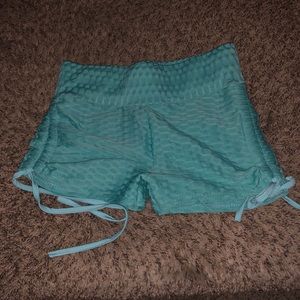 Teal booty scrunch shorts!